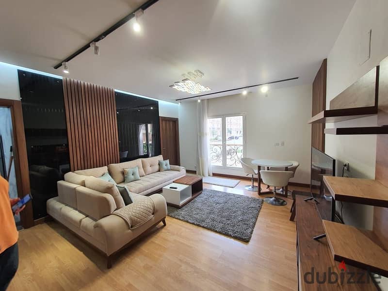 Furnished studio for rent in Hyde Park Compound 0