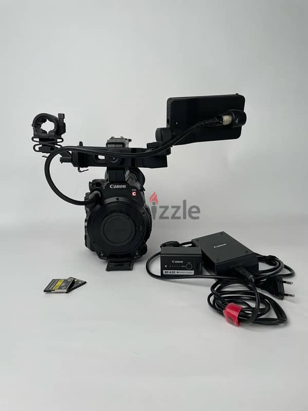 Canon C200 + Full Accessories kit 4