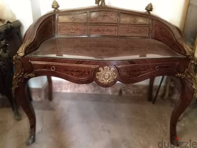 secretary desk decorated with Brass, Bronze and Marquetery