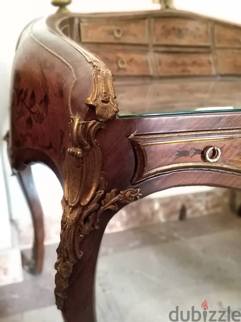 secretary desk decorated with Brass, Bronze and Marquetery 5