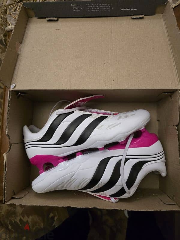 football shoes 0