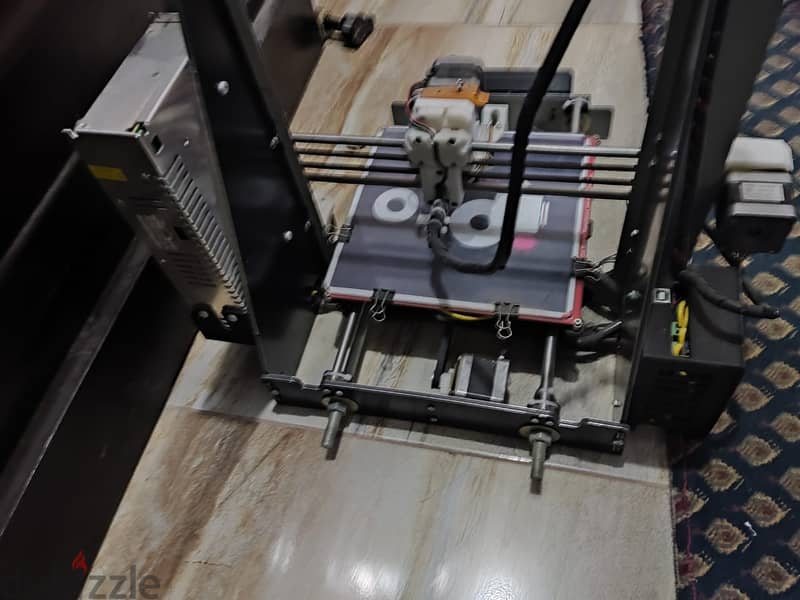 I-PRO 3D Printer with filament 4