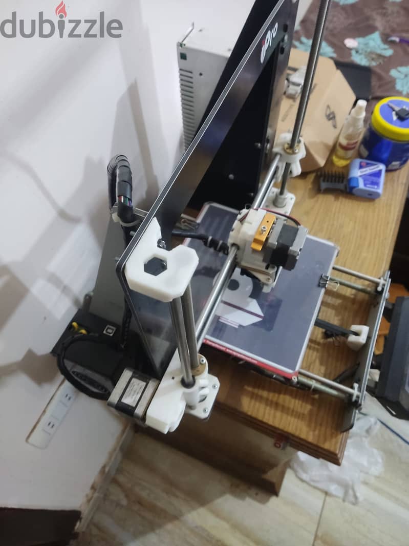 I-PRO 3D Printer with filament 9