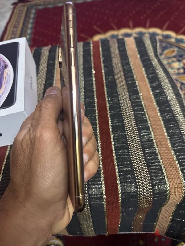 اي فون XS MAX 256 جيجا 5