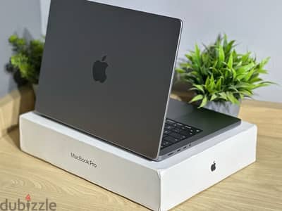 Macbook Pro M1 Pro 14-inch 11 Cycle Only 100%