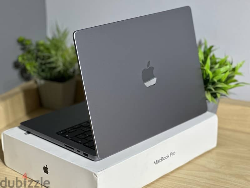 Macbook Pro M1 Pro 14-inch 11 Cycle Only 100% 2