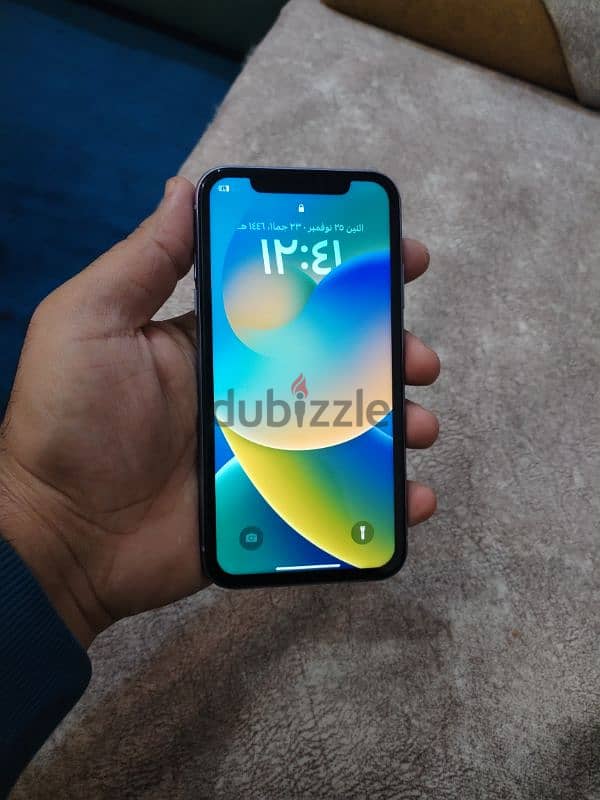 آيفون Xs max 256 بطاريه 79٪ معاه كرتونه وشاحن اصلي 4