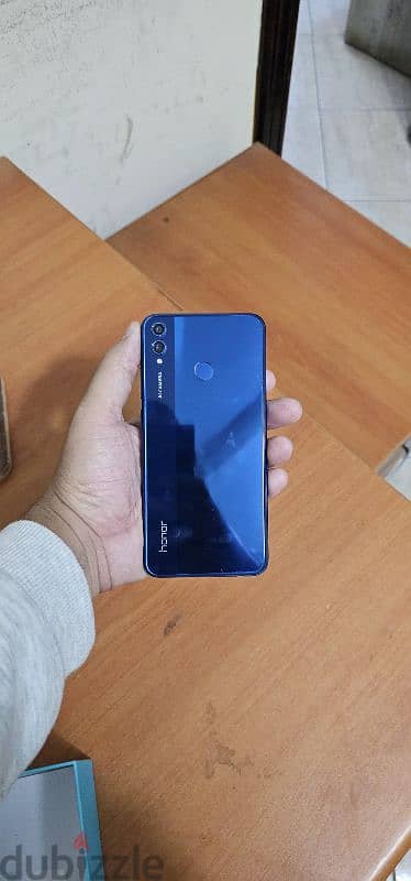 موبايل honor 8x ٤ رام ذاكره ١٢٨ لون ازرق بحاله ممتازه 2