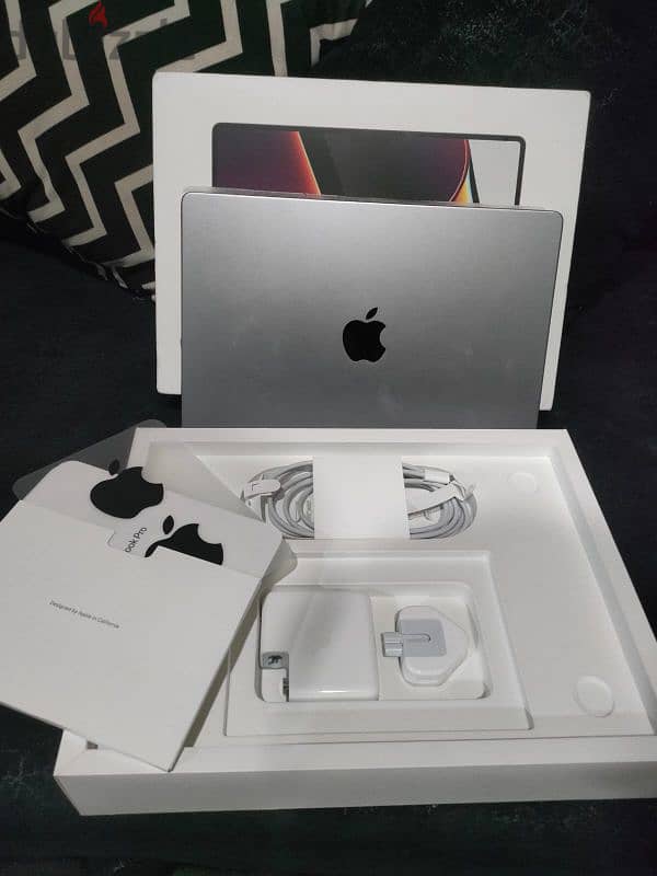 MacBook Pro M1 pro 14 inch Like New 0