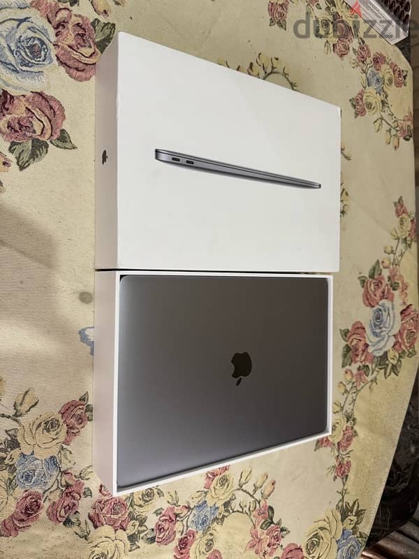 Macbook Air M1 جهاز جديد تماما مشحون ٨ مرات فقط بكل حاجته ضمان ١١ شهر 0