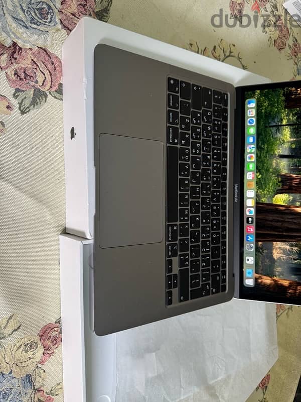 Macbook Air M1 جهاز جديد تماما مشحون ٨ مرات فقط بكل حاجته ضمان ١١ شهر 6