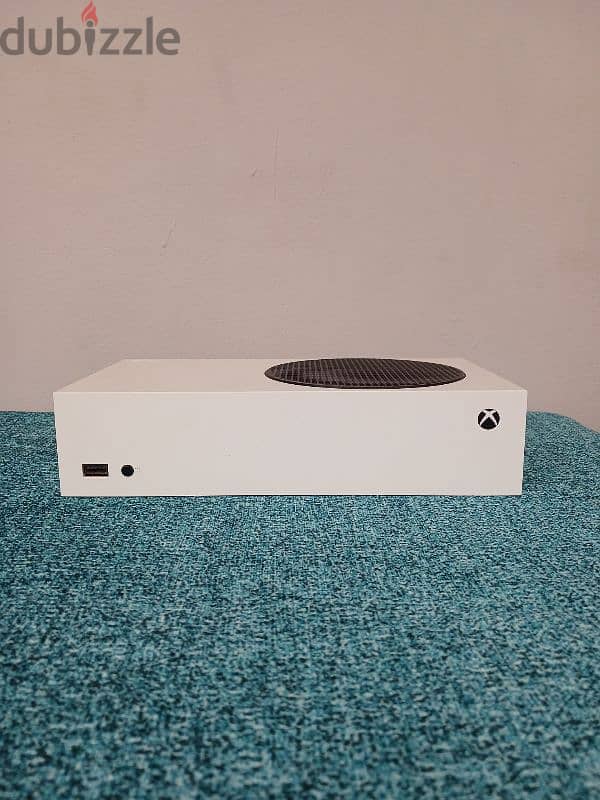 Xbox series s ( زي الجديد ) 4