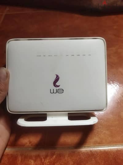 WE ROUTER VDSL DG8045 للبيع