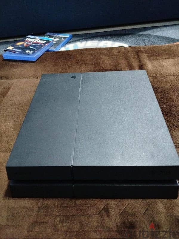 PS4 for sale    بلايستيشن فور للبيع 0