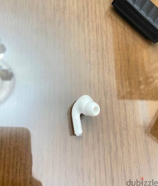 airpods pro right side only(فردة يمين ايربودز برو   ) 1