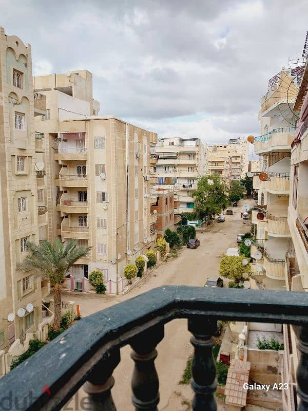 شقة  بجوار شارع الرئيسي  للبيع في الإسكندرية شاطئ النخيل موقع سكني 0