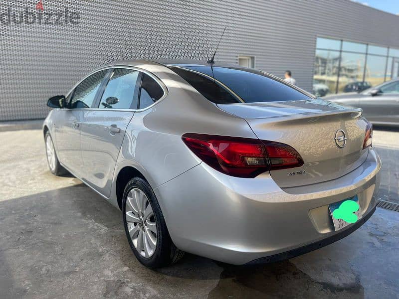 Opel Astra 2016 0