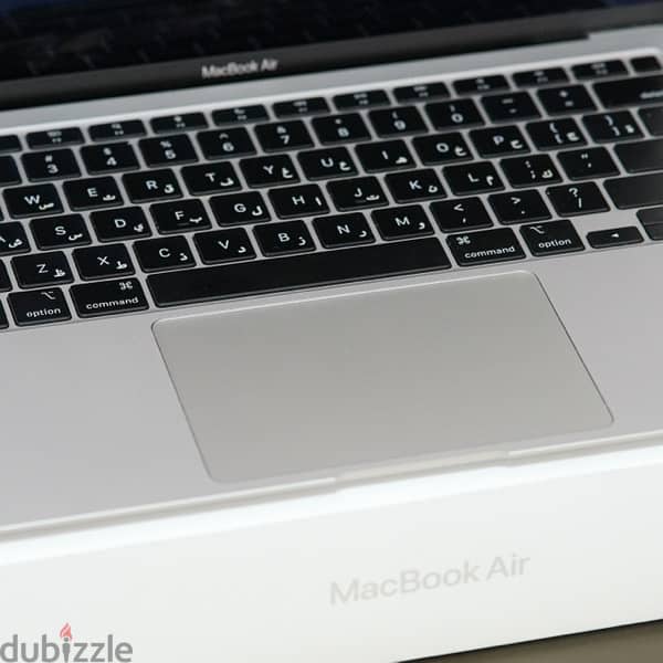 Macbook Air M1 + cover بسعر مايتفوتش 4