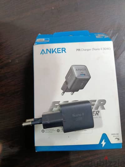 شاحن ايفون Anker Nano II