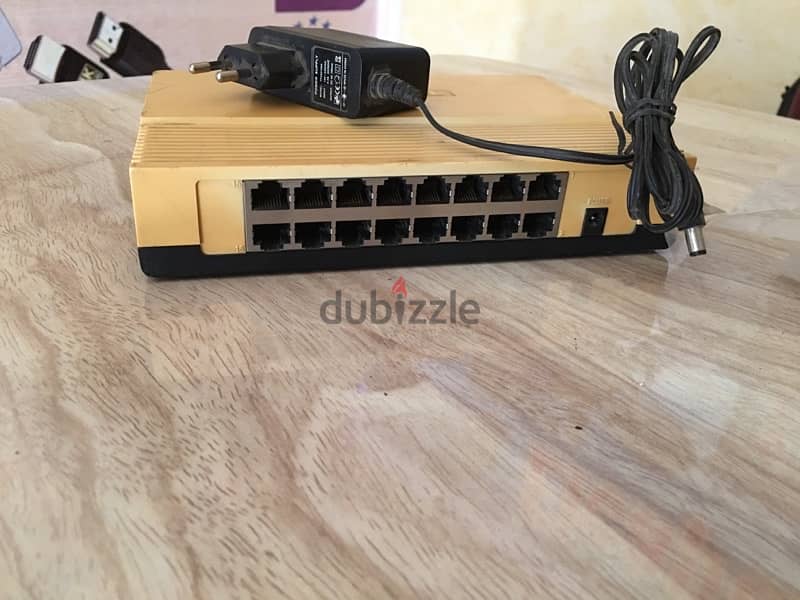 Tp Link switch 16 port 1