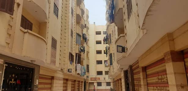 شقة للبيع في عمارات المهندسين بشارع جيهان