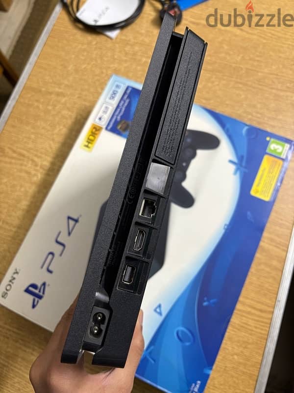 ps4 slim 500GB 3