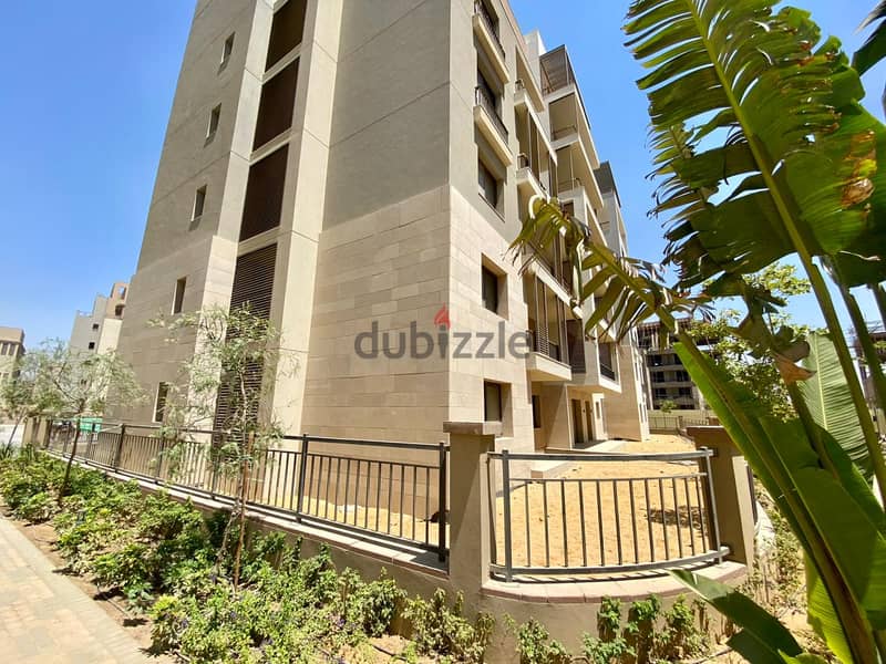 شقة للبيع متشطبة بالكامل استلام فورى في ديستريكت 5Sale Apt District 5 0