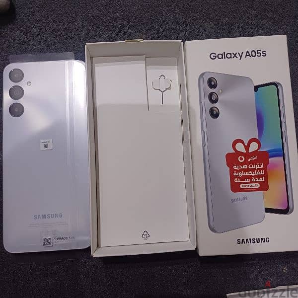 Samsung A05S.    64-4 giga 2