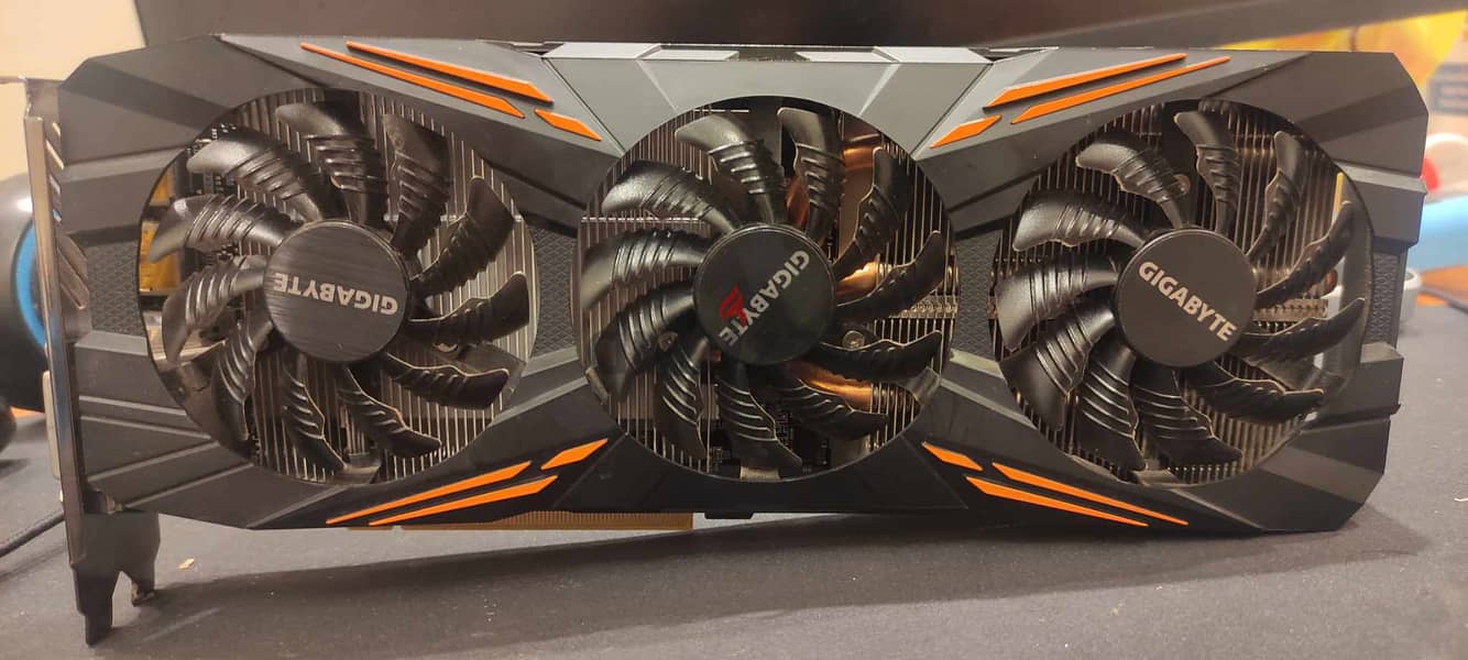 GIGABYTE GTX 1080 8 GIGABYTE 3