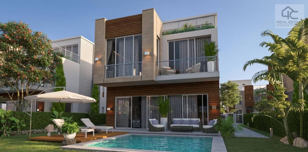 Immediately receive a 225 sqm Middle Townhouse in the best location in Azzar 2 Compound 0