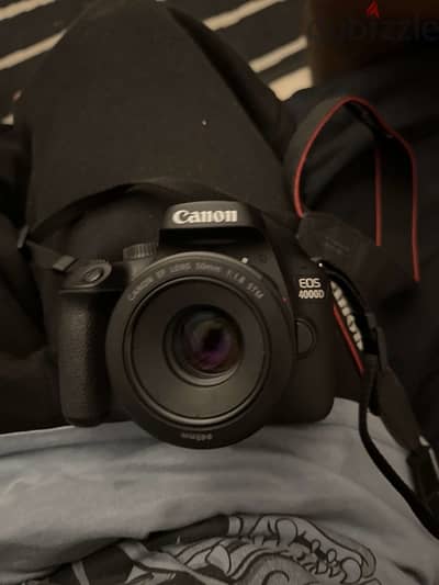 CANON 4000D