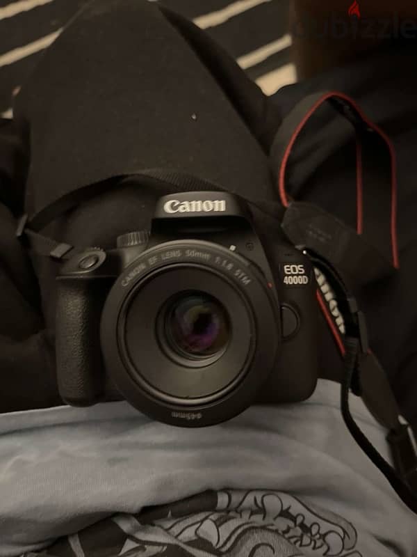 CANON 4000D 0