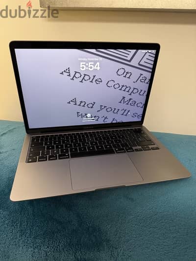 MacBook Air M1 (256GB) - Excellent Condition