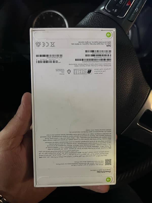 iphone 15 pro max 256 تنانيوم من تريد لاين بالضمان مقفول لم يفتح 1