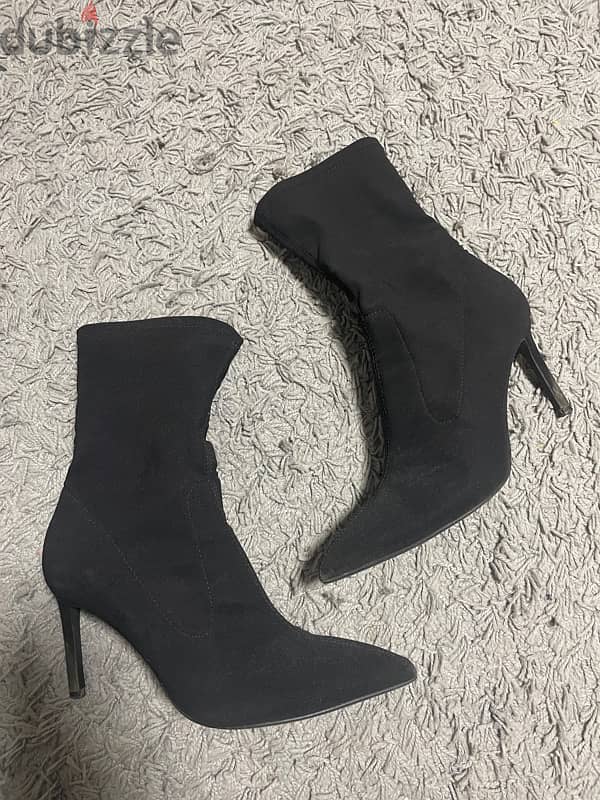 Bershka fitted high heel ankle boots 0