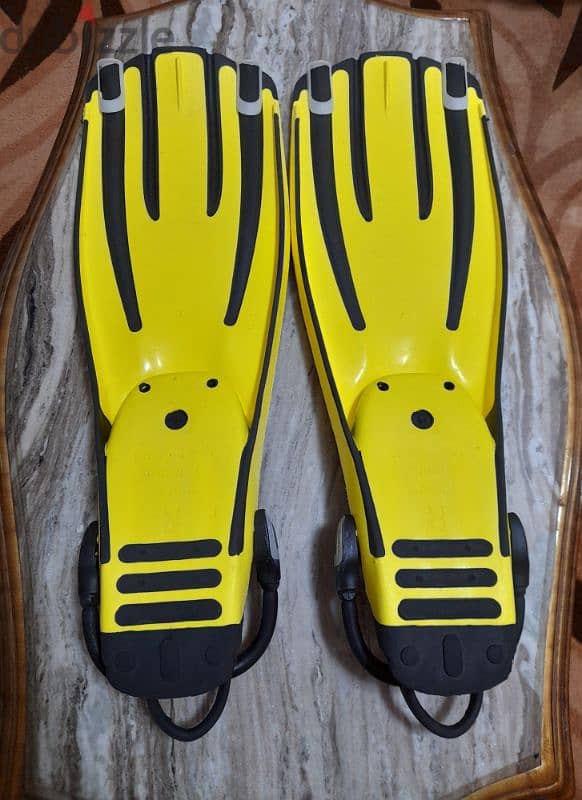 Scuba diving fins 2