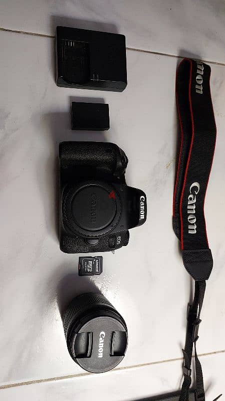 Canon EOS77D 2