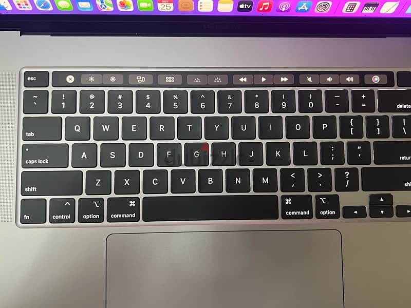 MacBook Pro 16 inch 2019  ١٠ شحنات فقط 6