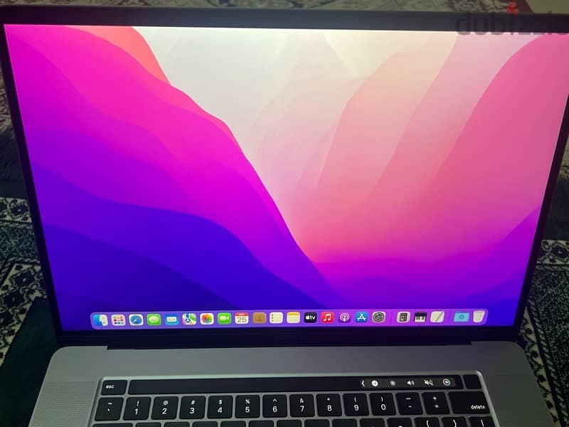 MacBook Pro 16 inch 2019  ١٠ شحنات فقط 10