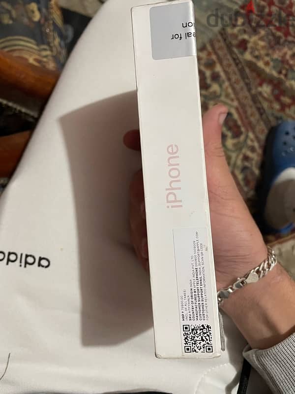 i phone 15 Pink 128GB Sealed 2