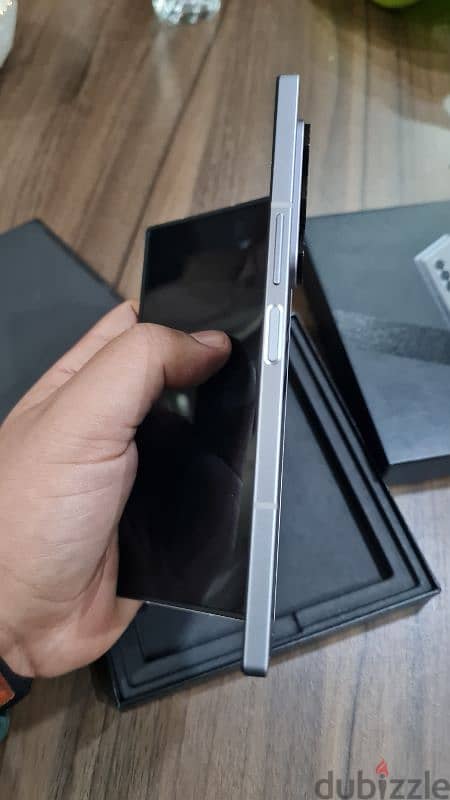 Samsung fold 6 z لم يستعمل 4