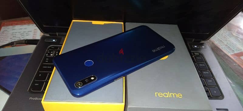 Realme 3 9