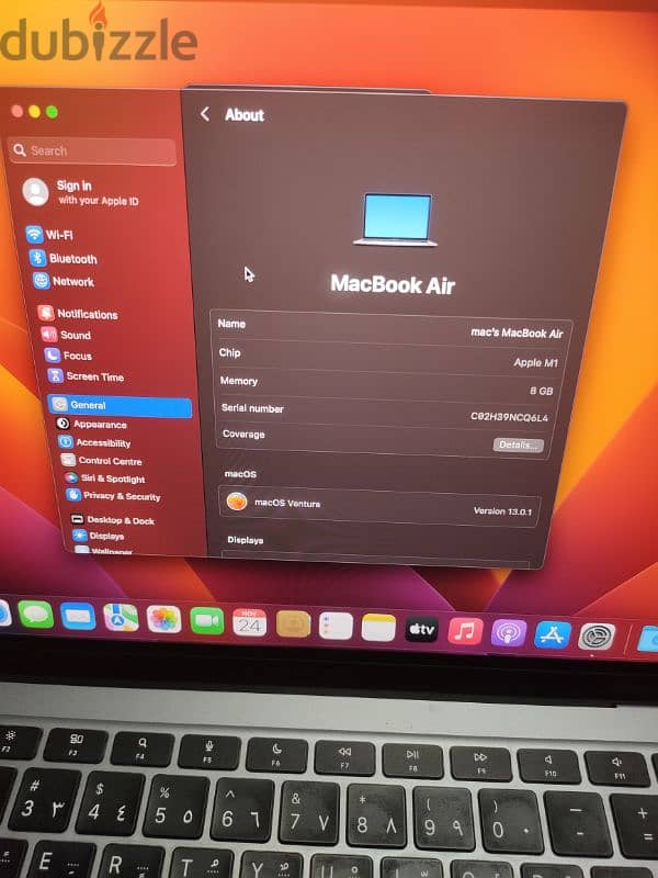 Mac book air M1 13 inch like new 8