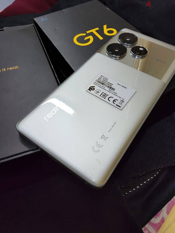 realme gt 6 0