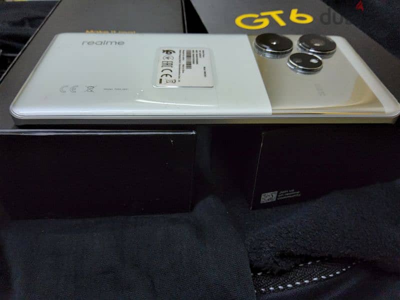 realme gt 6 8