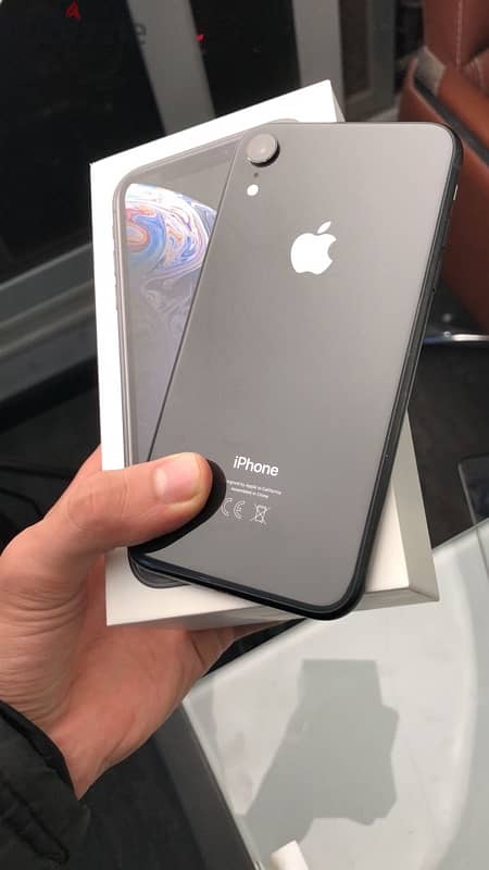 للبيع iPhone XR خط وخطين بضمان معتمد وفاتوره بسريال الجهاز 1