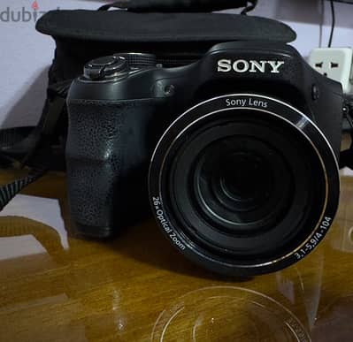 Sony Cyber-shot camera DSC-H200