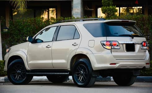 Toyota Fortuner 2017 V6 4000cc