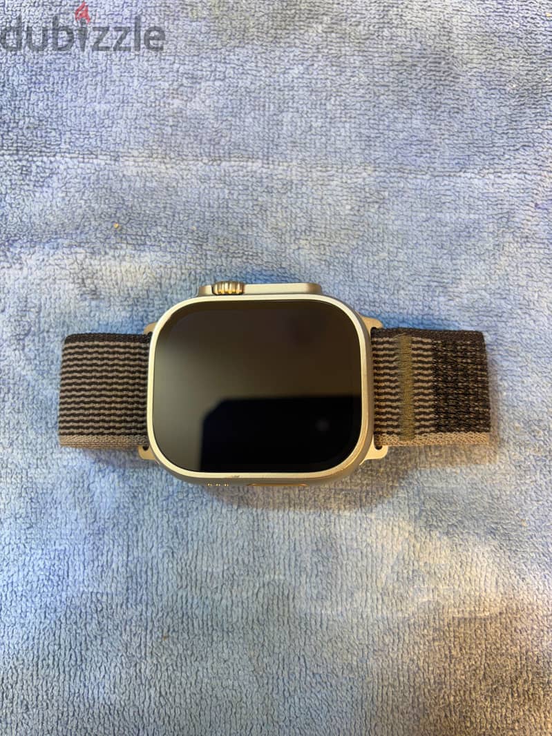 Apple watch ultra 1 Used like new no scratches With box and chrager 1