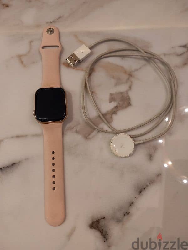 apple I- watch series 5 gold 44mm 0